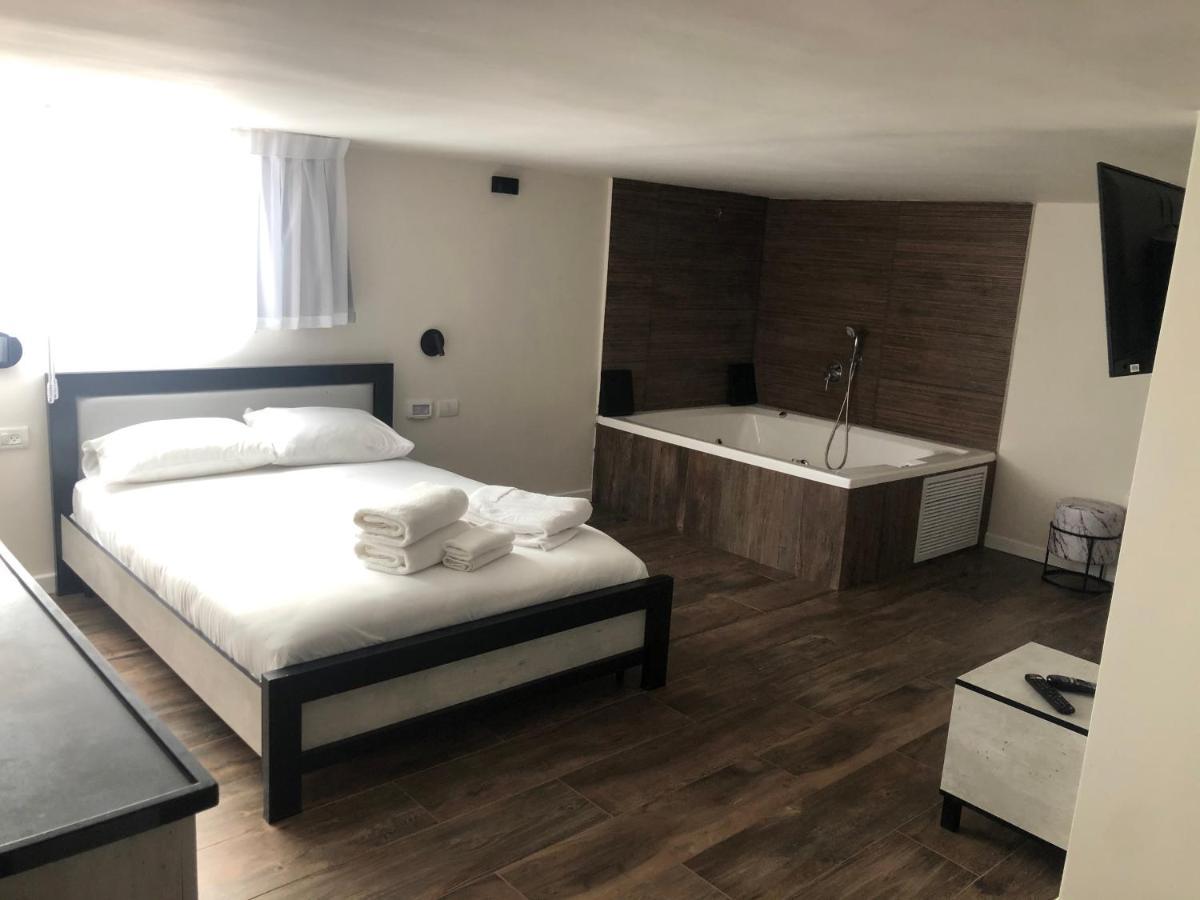Hermitage Hotel Bat Yam Exterior foto